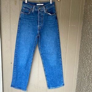 Levi’s ribcage straight  Blue Denim Jeans